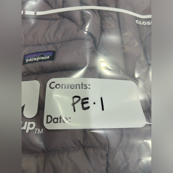 Patagonia Women’s XXL Down Sweater Puffer Jacket Rustic Purple Lavender NWT - Picture 13 of 14
